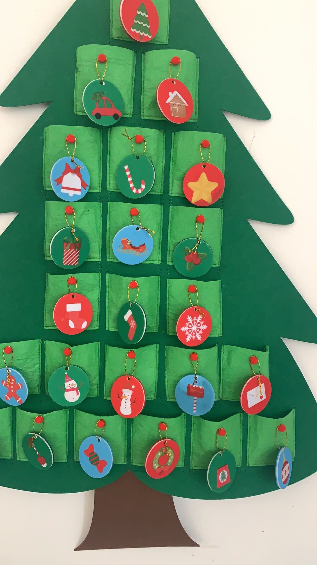 Decorated felt Christmas tree