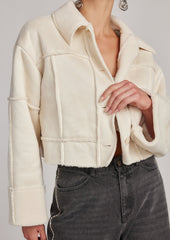 Cremefarbene Sherpa-Jacke von Avery