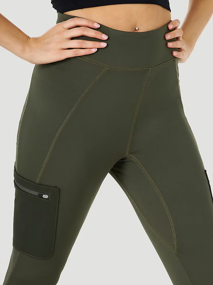 ATG BY WRANGLER™ CARGO-LEGGINGS FÜR DAMEN IN OLIVE 