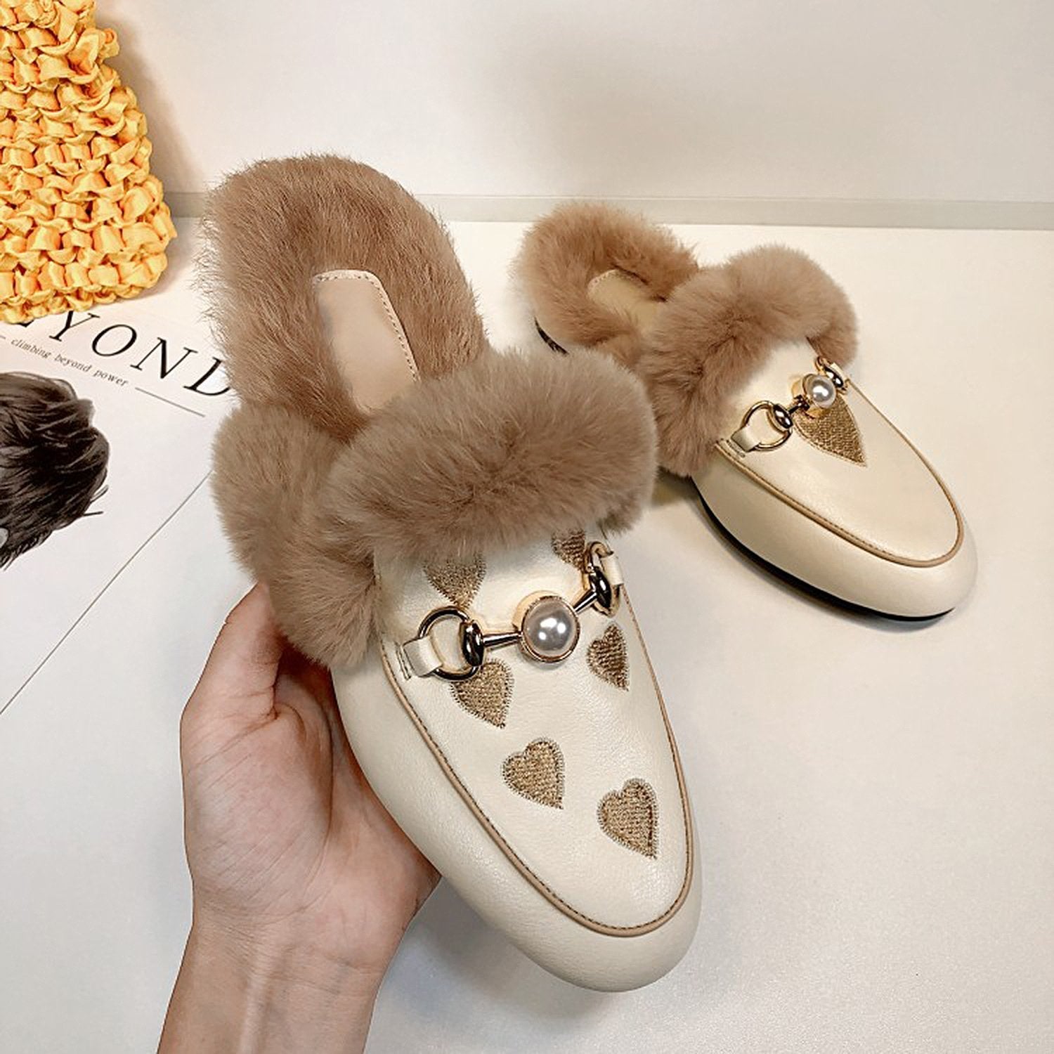 Women Embroidered Fur Pearl Buckle Slippers Mules Flat