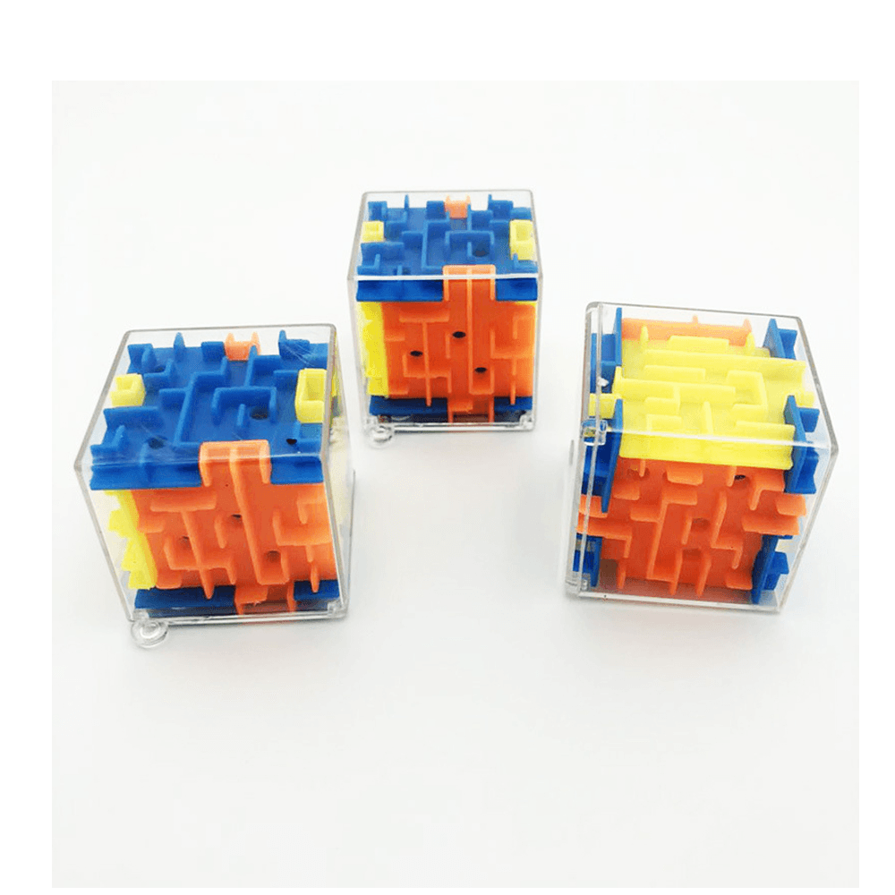 3.8CM Mini Maze Classic Magic Cube Toys Plastic 3D Bead Maze Rotating Cube