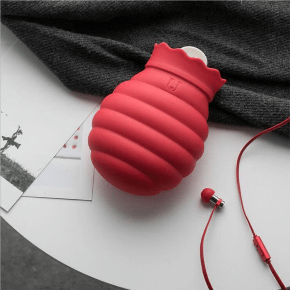 Creative Mini Silicone Microwave Heating Hot Water Bag with Knit Cover Warm Hand Bag Water Injection Hot Water Bottle Valentine Gifts