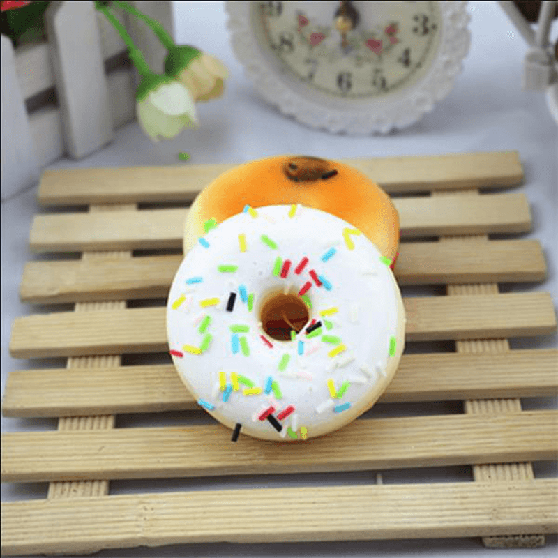 2,5 * 7 cm zufällige Squishy-Simulation französische Donuts langsam steigende Squishy-Spaßspielzeug-Dekoration