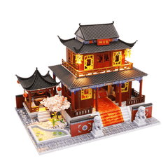 Hongda M909Z DIY Cabin Sansheng III Handmontiertes Puppenhaus-Modellspielzeug