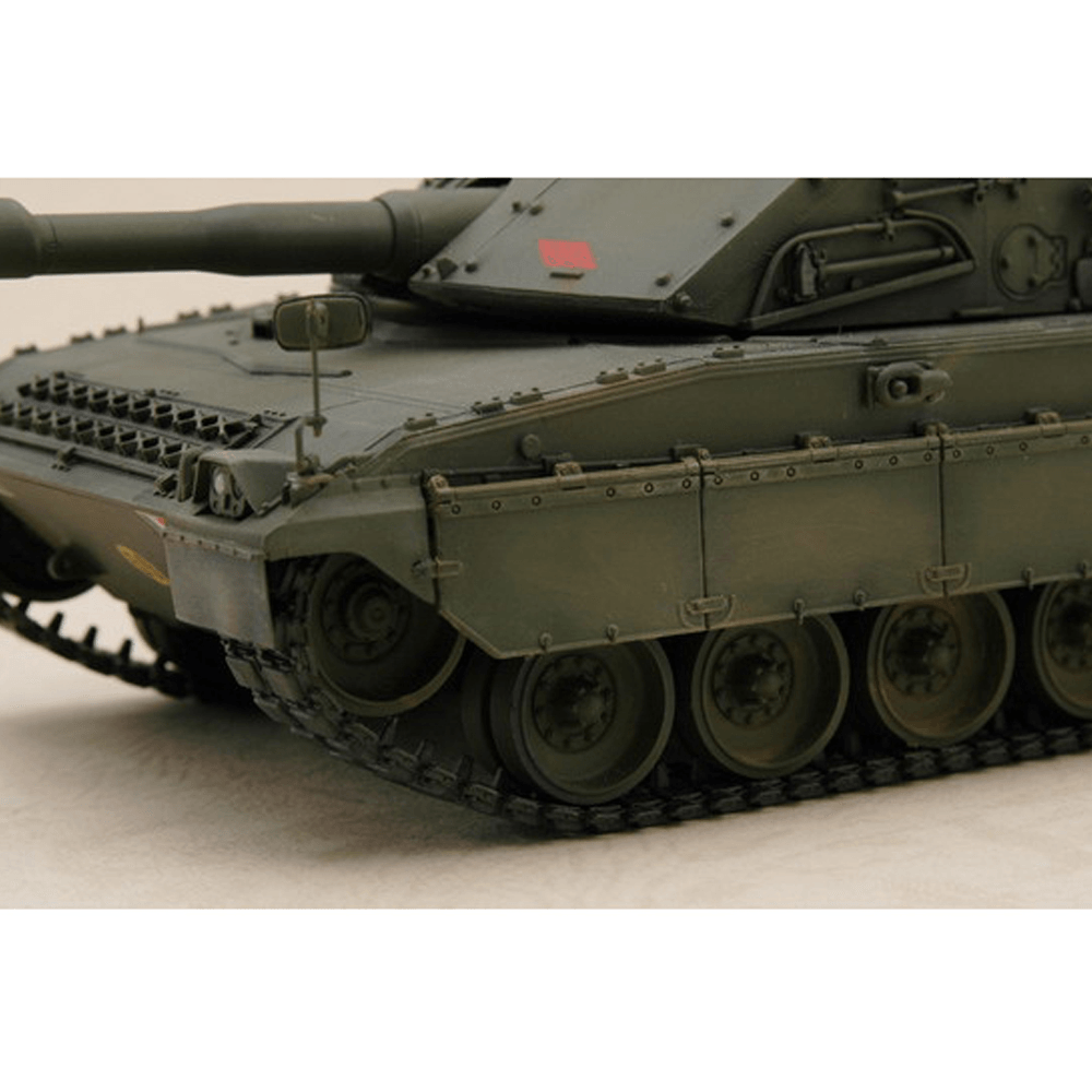 Trumpeter 1:35 Italian C1 Ariete DIY Assembled Tank Static Model Building Set