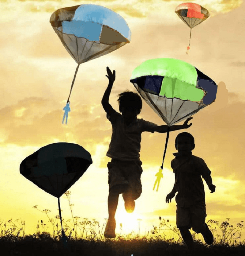 Parachute Toy Throw and Drop Outdoor Fun Toy Outdoor Sports Toys Random Color with Soldier Doll