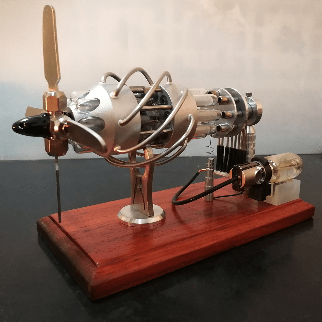 STARPOWER 16-Zylinder-Quarzrohr-Heißluft-Stirlingmotor mit externer Verbrennung, Modell STEM-Motor