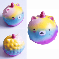 Süßes weiches Regenbogen-Einhorn-Wal-Erdbeer-Squishy-Charm-Dekompressions-Geschenkspielzeug