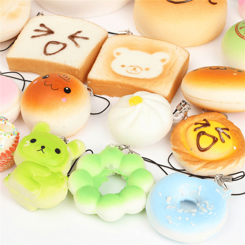 30 Stück zufällige Squishy Soft Panda/Brot/Kuchen/Brötchen Handygurte Dekor