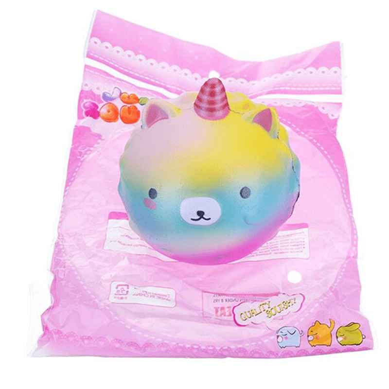 Süßes weiches Regenbogen-Einhorn-Wal-Erdbeer-Squishy-Charm-Dekompressions-Geschenkspielzeug