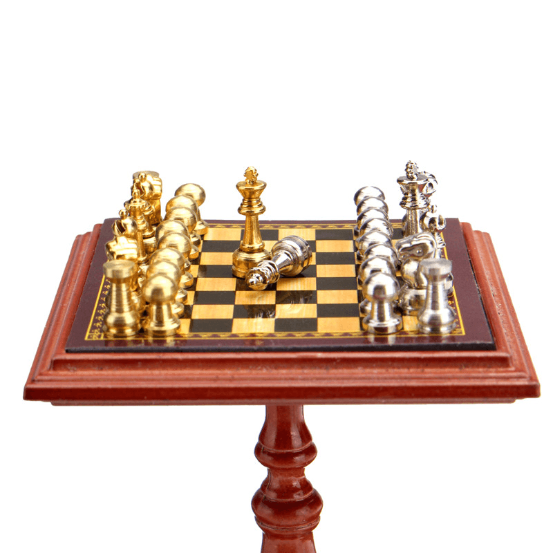 Miniature Chess Set and Table Magnet Chess Pieces 1:12 Dollhouse Accessories Parts for Doll House