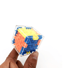 3.8CM Mini Maze Classic Magic Cube Toys Plastic 3D Bead Maze Rotating Cube