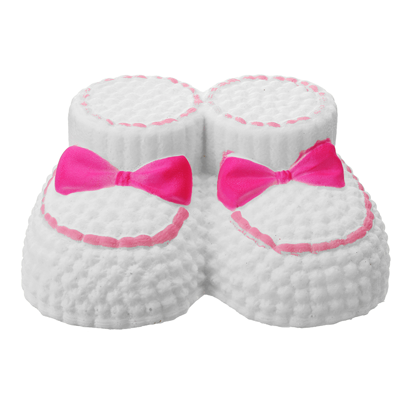 Yunxin Squishy Snow Boots Cake 15Cm Soft Slow Rising with Packaging Collection Gift Decor Toy