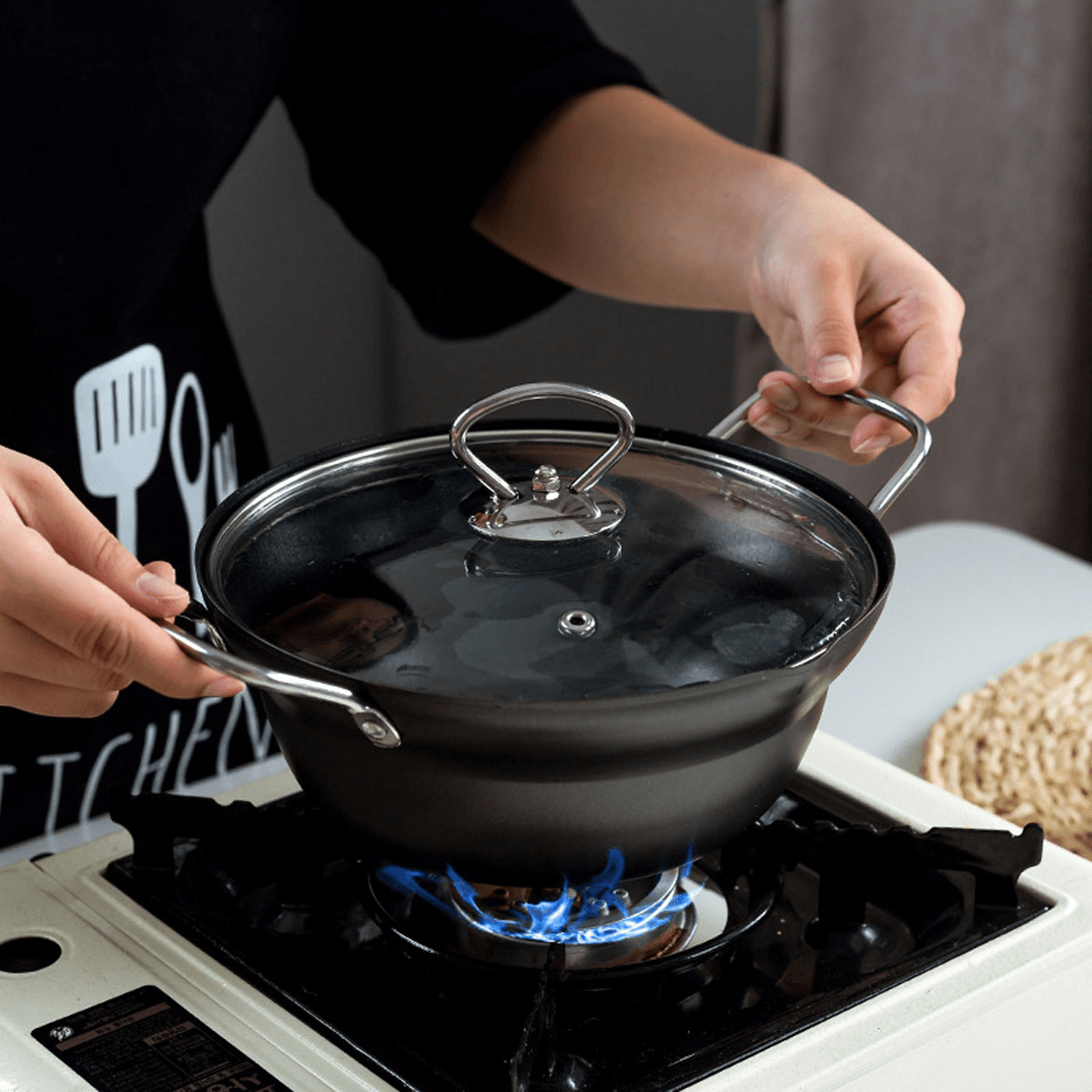 20/24CM Fryer Non Stick Chip Pan Casserole Pot Glass Lid for Kitchen