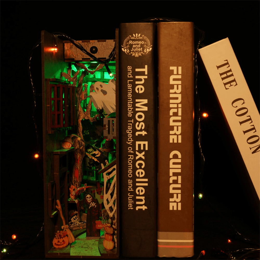 Iie Erstellen Sie ein Halloween-Bücherregal, eine seltsame Dekoration, ein kreatives Geschenk, ein dreidimensionales Modell, ein DIY-Kabinengebäudemodell, zusammengebautes Spielzeug mit Möbeln