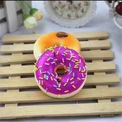 2,5 * 7 cm zufällige Squishy-Simulation französische Donuts langsam steigende Squishy-Spaßspielzeug-Dekoration