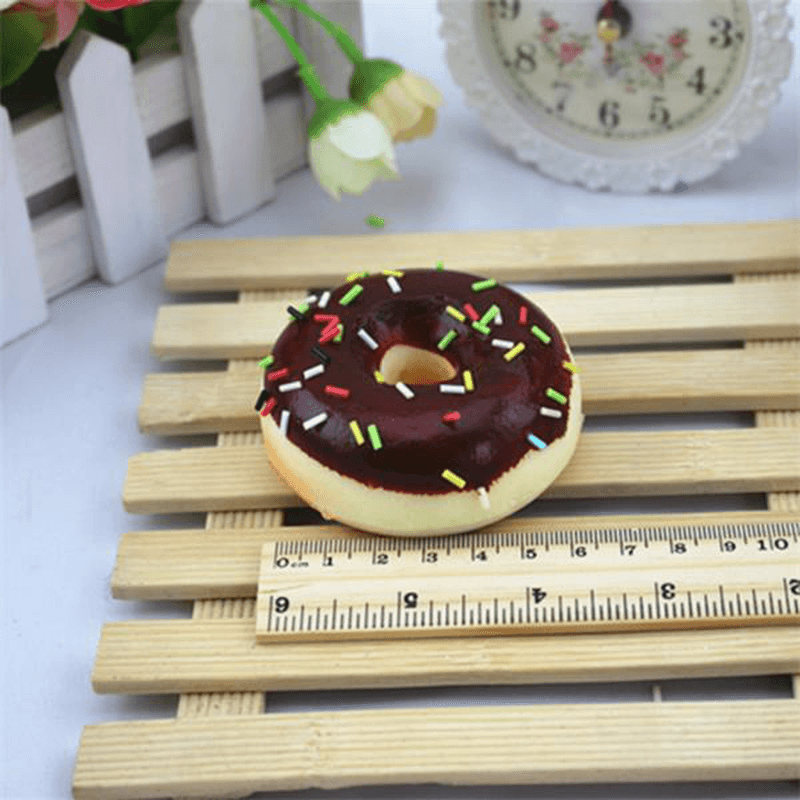 2,5 * 7 cm zufällige Squishy-Simulation französische Donuts langsam steigende Squishy-Spaßspielzeug-Dekoration