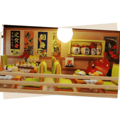 Homeda M2011 Sushi-Restaurant im japanischen Stil, DIY-Puppenhaus, Montagekabine, kreatives Spielzeug mit Staubschutz, Spielzeug für den Innenbereich