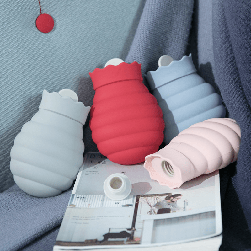 Creative Mini Silicone Microwave Heating Hot Water Bag with Knit Cover Warm Hand Bag Water Injection Hot Water Bottle Valentine Gifts