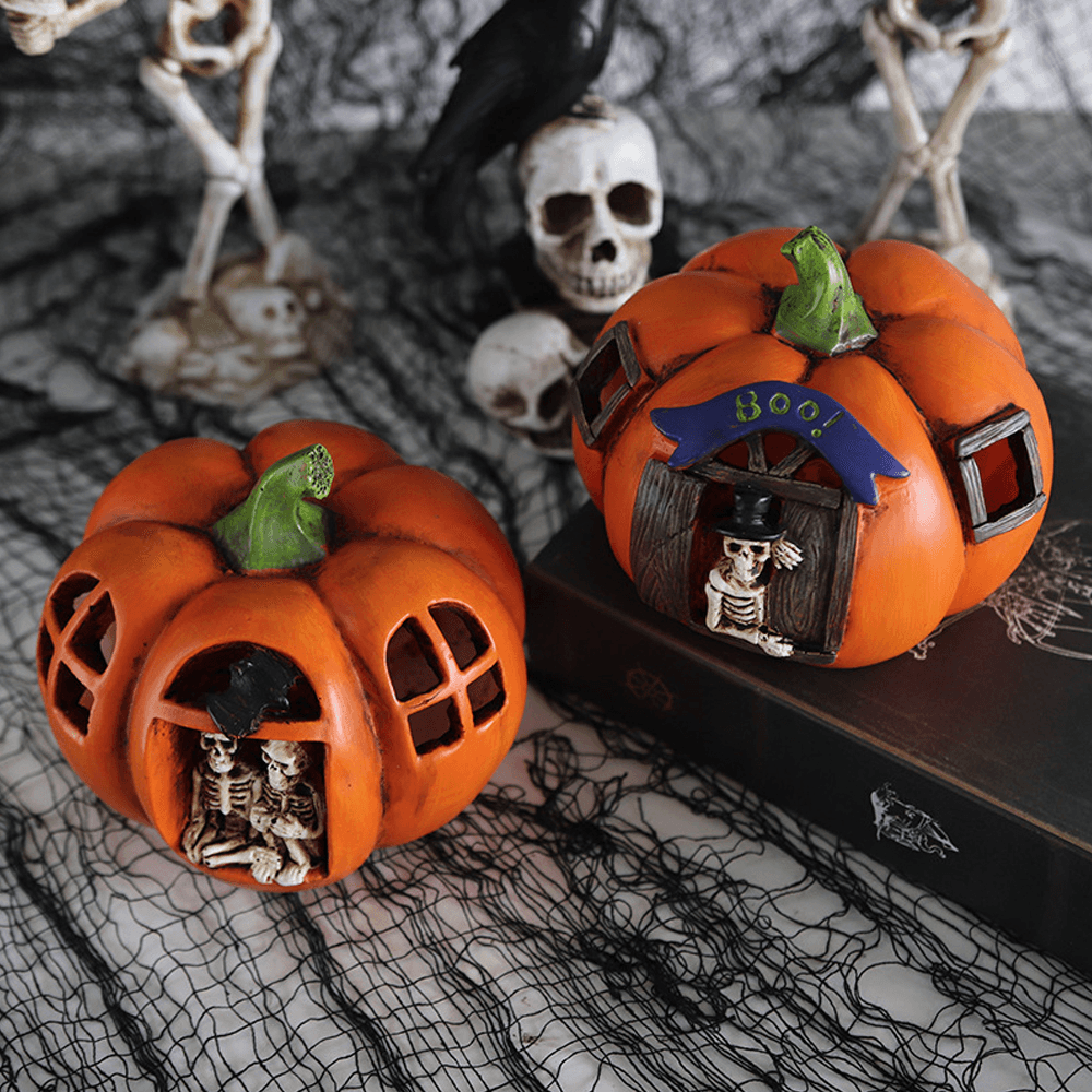 Halloween Creative Pumpkin Skull Lantern Home Props Decoration Toy with LED Lights for Bar Secret Room Haunted House Decoration Ghost Festival Mall