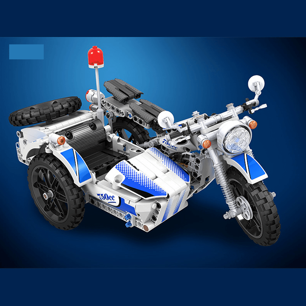 550 Pcs 1:8 7061 3D Three Wheeled Motorcycle Model DIY Hand-Assembled Mechanical Technology Blocks Educational Toy for Kids