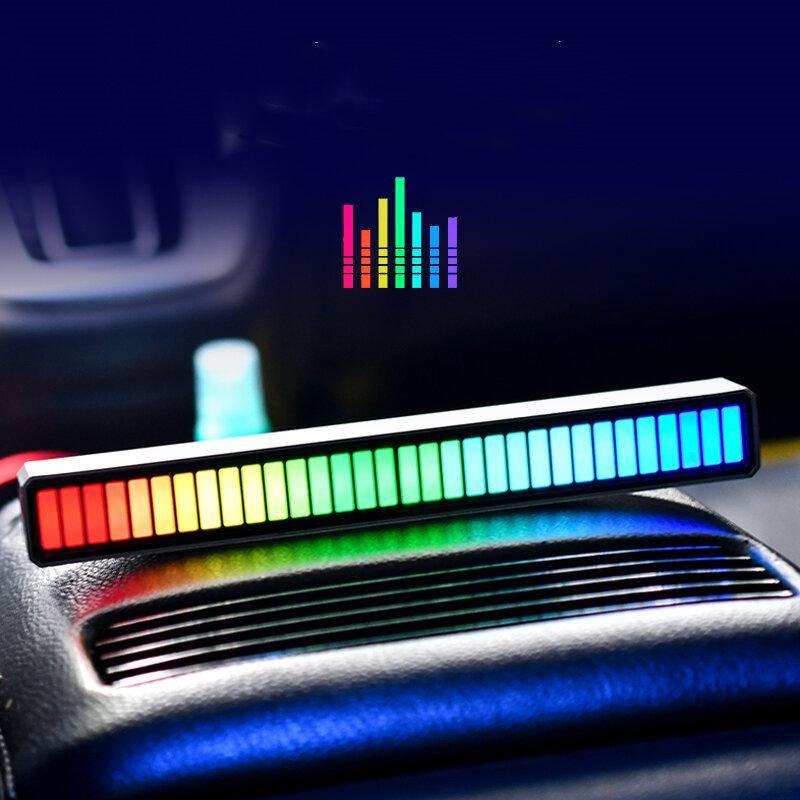 RGB USB Energiesparlampe Sprachaktiviertes Pickup-Rhythmus-Licht Auto-Umgebungslampe Musik-Atmosphärenlicht Spiellicht 