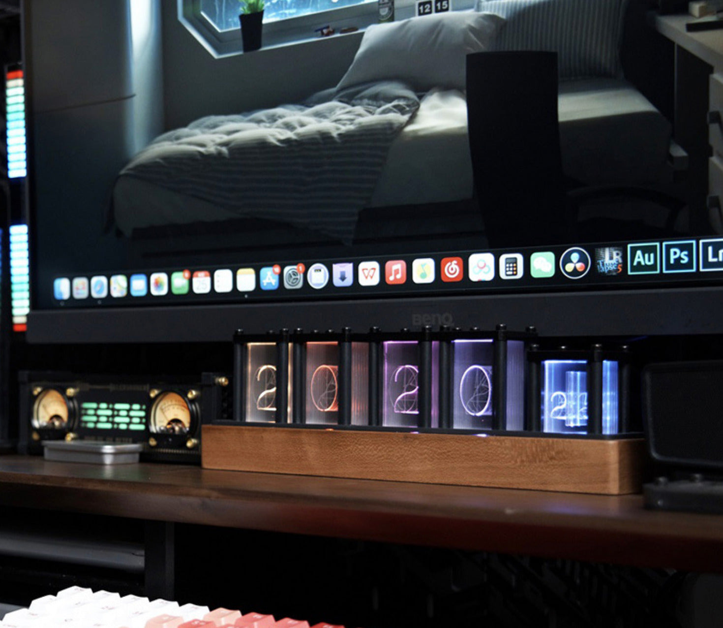 LED Retro Modern Imitation Luminous Nixie Tube Clock