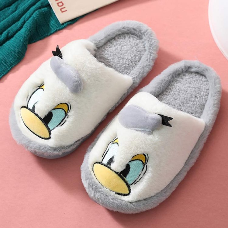 Bequemer warmer Slipper mit Entenschleife