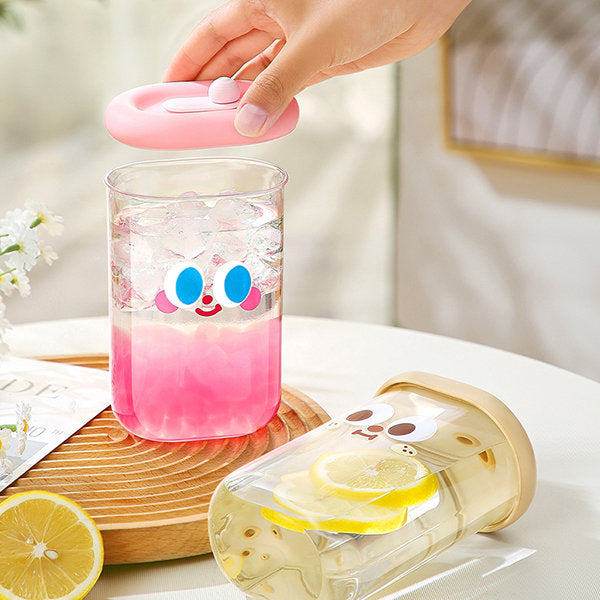 Jolie tasse à eau en verre