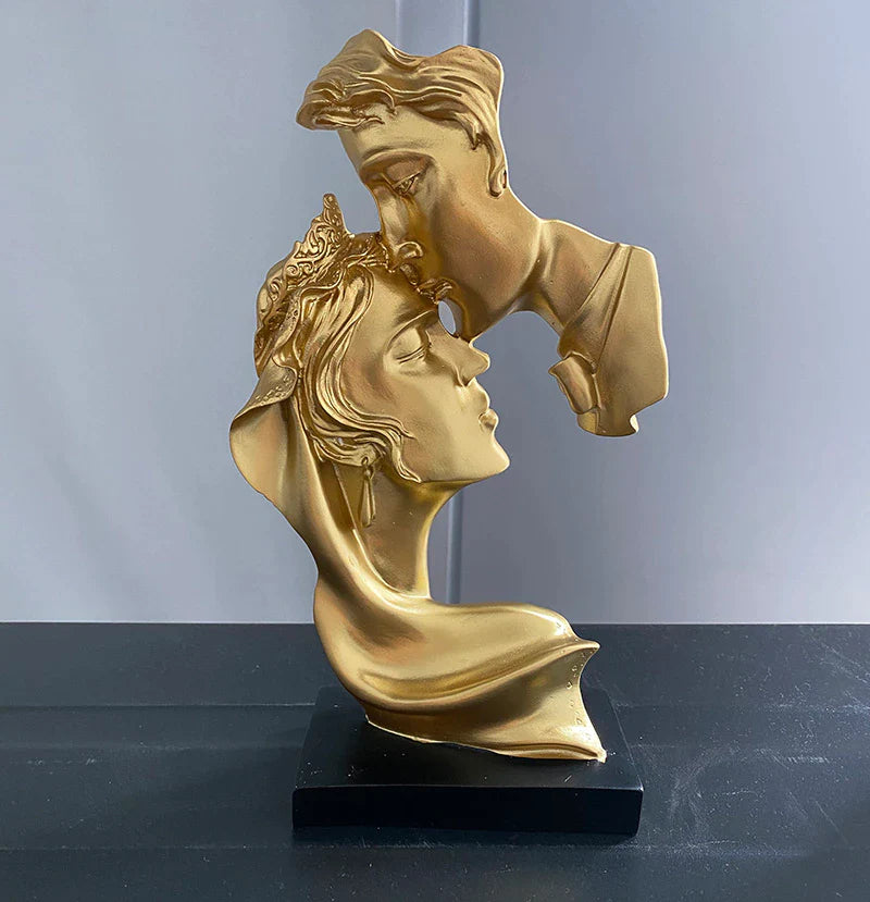 ArtZ® Nordic Kissing Lovers Skulptur