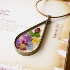 Vintage Natural Dried Flower Necklace