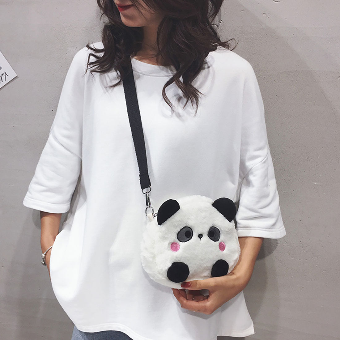 Lindo bolso bandolera de peluche Panda