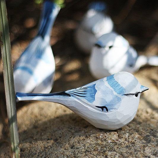 Figurines d'oiseaux mésange azur sculptées à la main en bois peint