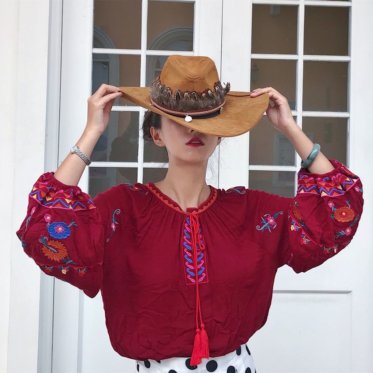 Retro ethnic embroidery exotic loose lantern sleeve fringed top