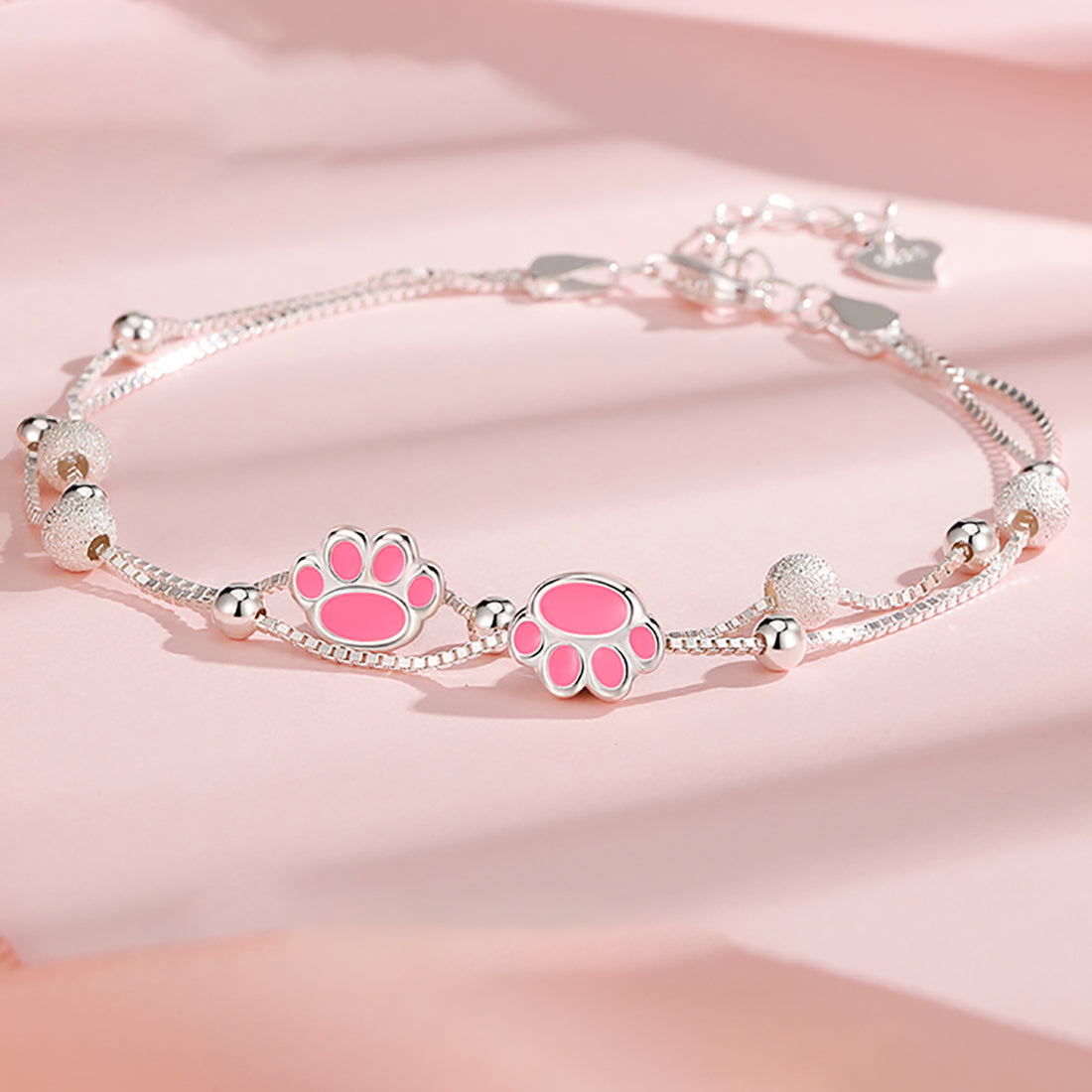 Bracciale in argento con zampa di gatto