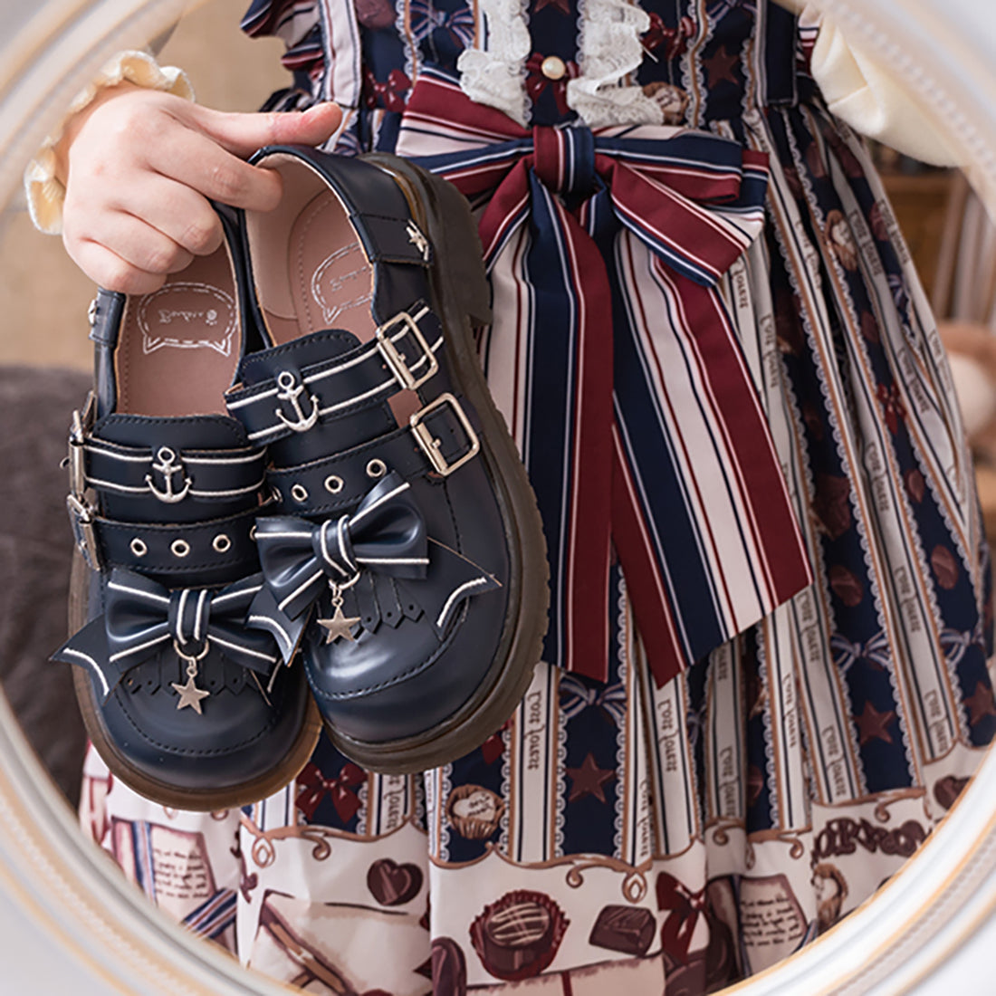 Chaussures à plateforme style marin Lolita