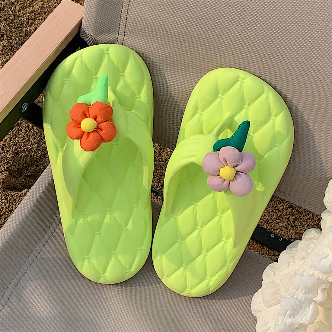 Niedlicher Blumen-Slipper