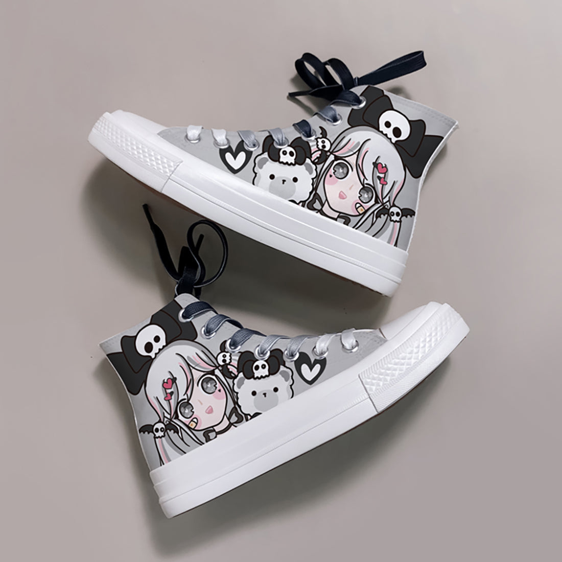 High-Top-Canvas-Sneaker für Mädchen mit dunklem Tiermotiv