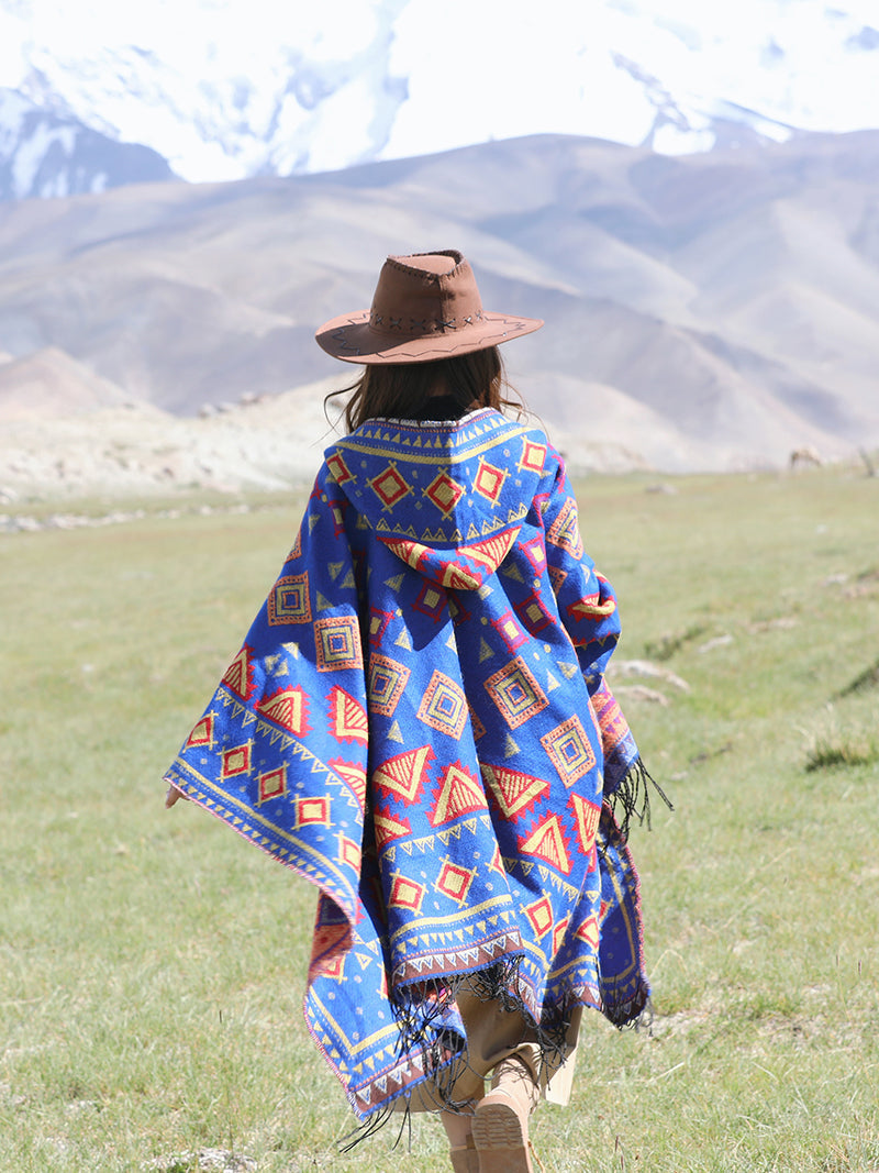 Estilo étnico con capa de chal de sombrero Tíbet ropa de viaje foto cálida capa exterior