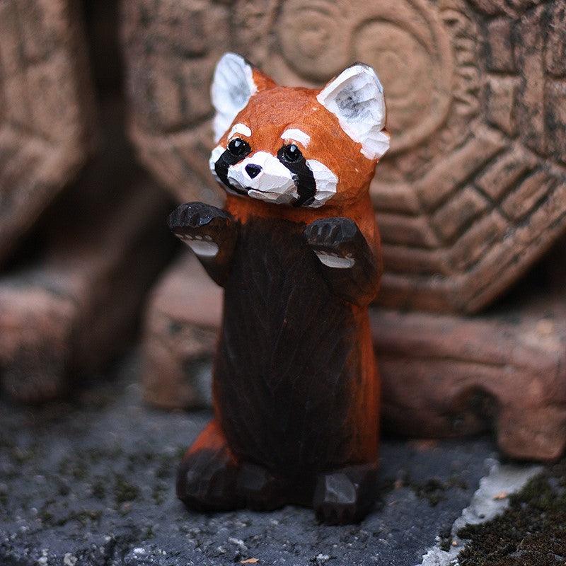 Figurines de panda rouge sculptées à la main en bois peint