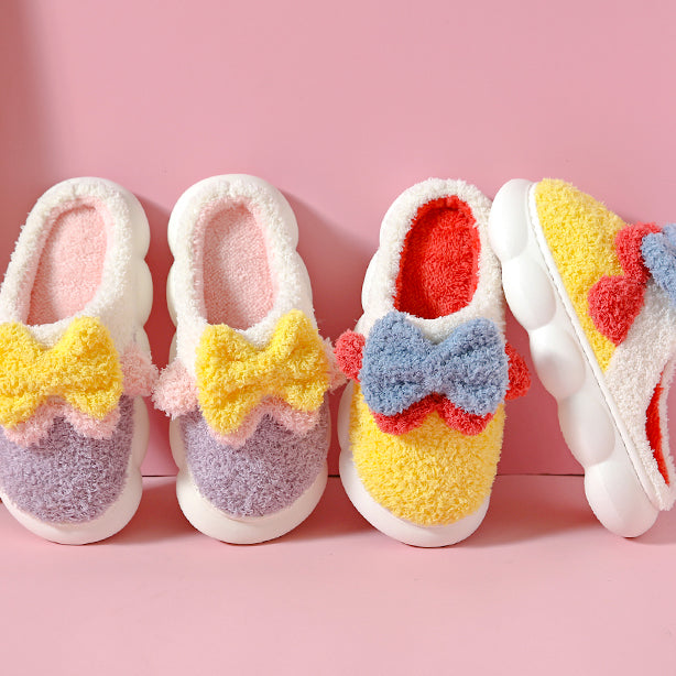 Chaussons en peluche Bowknot