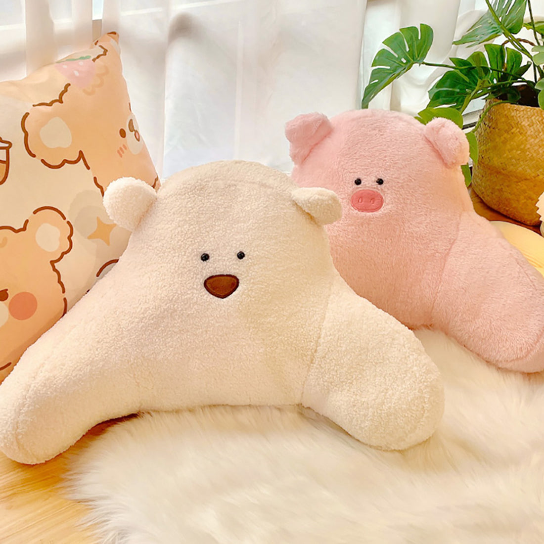 Oreiller mignon de coussin de dos d'ours