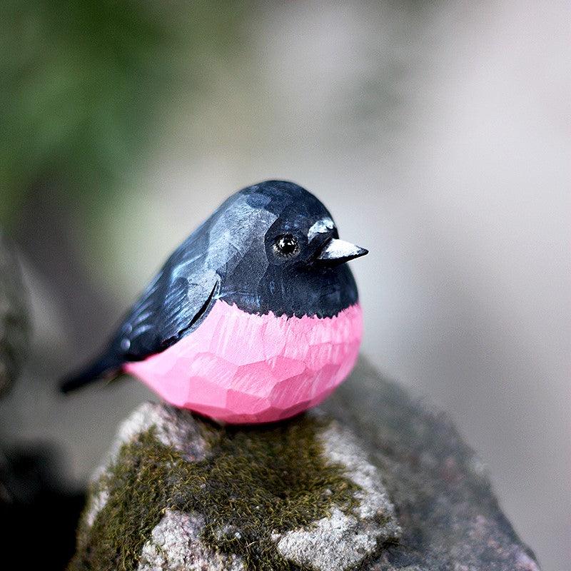 Pink Robin Bird Figuren aus handgeschnitztem, bemaltem Holz