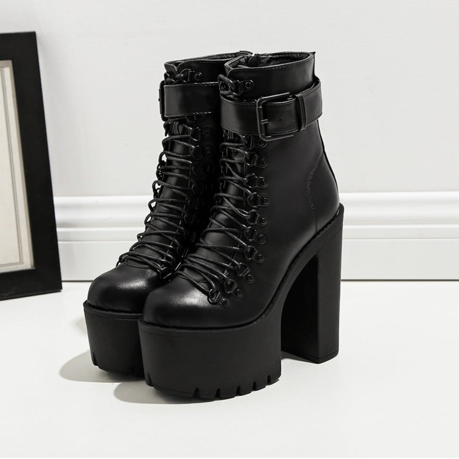 Damen-Gothic-Schnürstiefel mit Plateausohle, klobigem High-Heel-Stiefeletten und Schnalle 