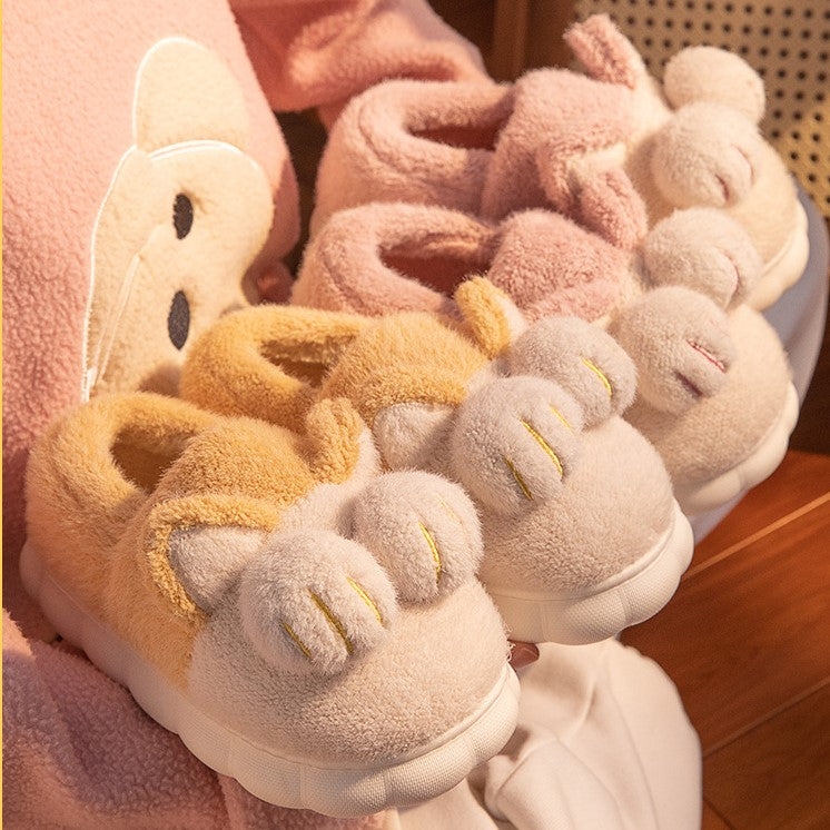 Lindas pantuflas de garra de gato con orejas