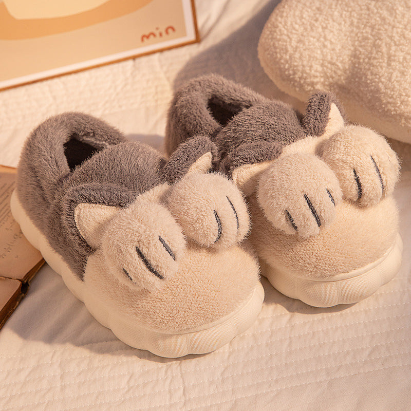 Lindas pantuflas de garra de gato con orejas