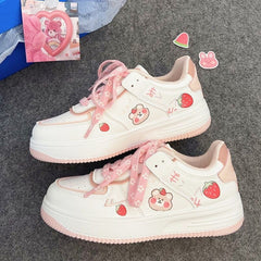 Lindos zapatos preppy Zapatillas estéticas para niñas con oso de fresa