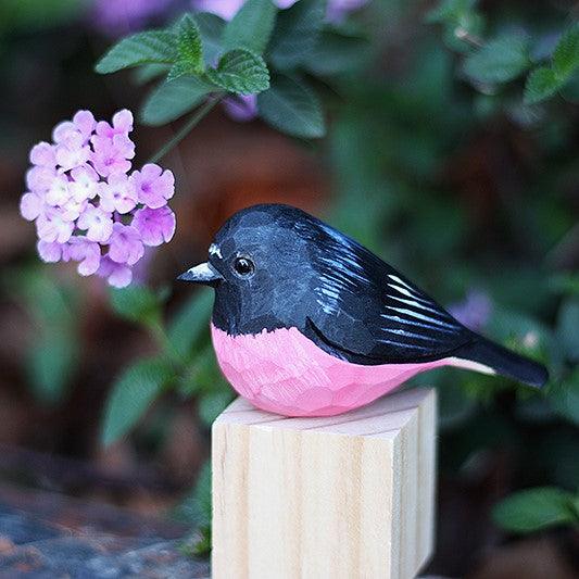 Pink Robin Bird Figuren aus handgeschnitztem, bemaltem Holz