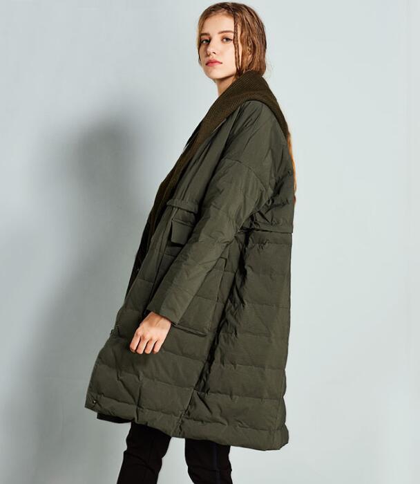 Armeegrüne Damen-Winterjacke aus 90 % Entendaunen, warmer Daunenmantel