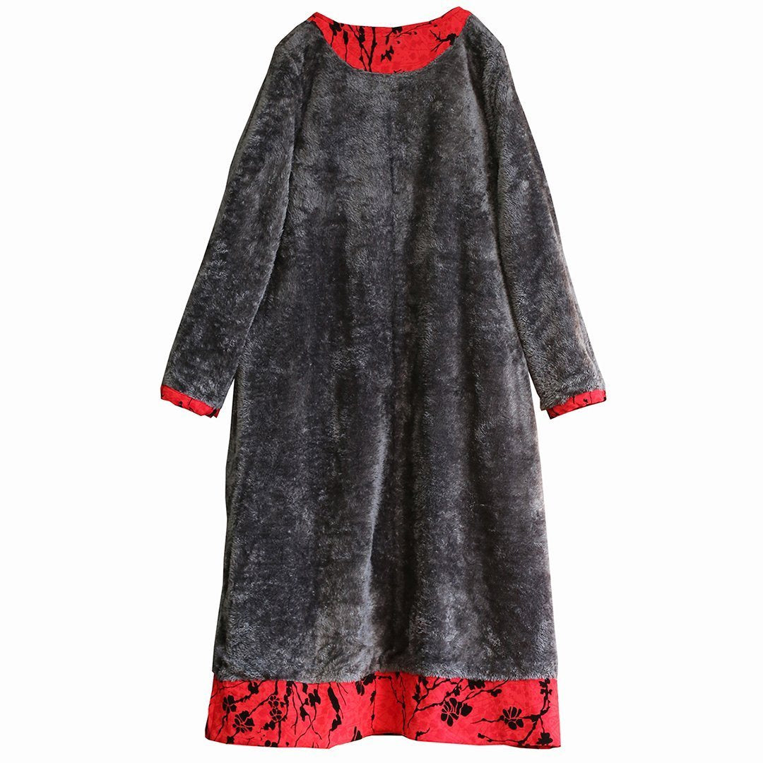 Fleece-Kleid im Ethno-Stil mit Blumenmuster